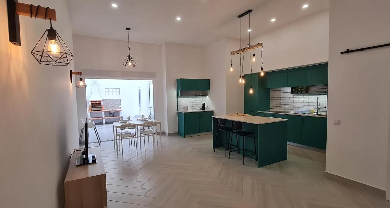 Coconut Monte Gordo Apartment